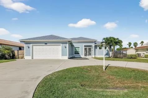 213 NE Sagamore Terrace Port St Lucie FL 34983