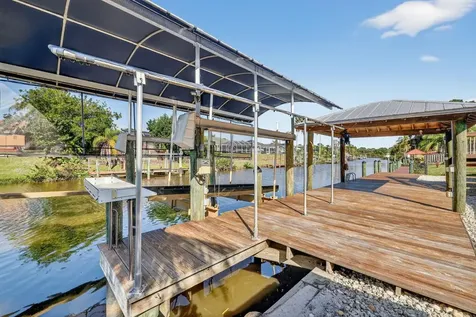 213 NE Sagamore Terrace Port St Lucie FL 34983