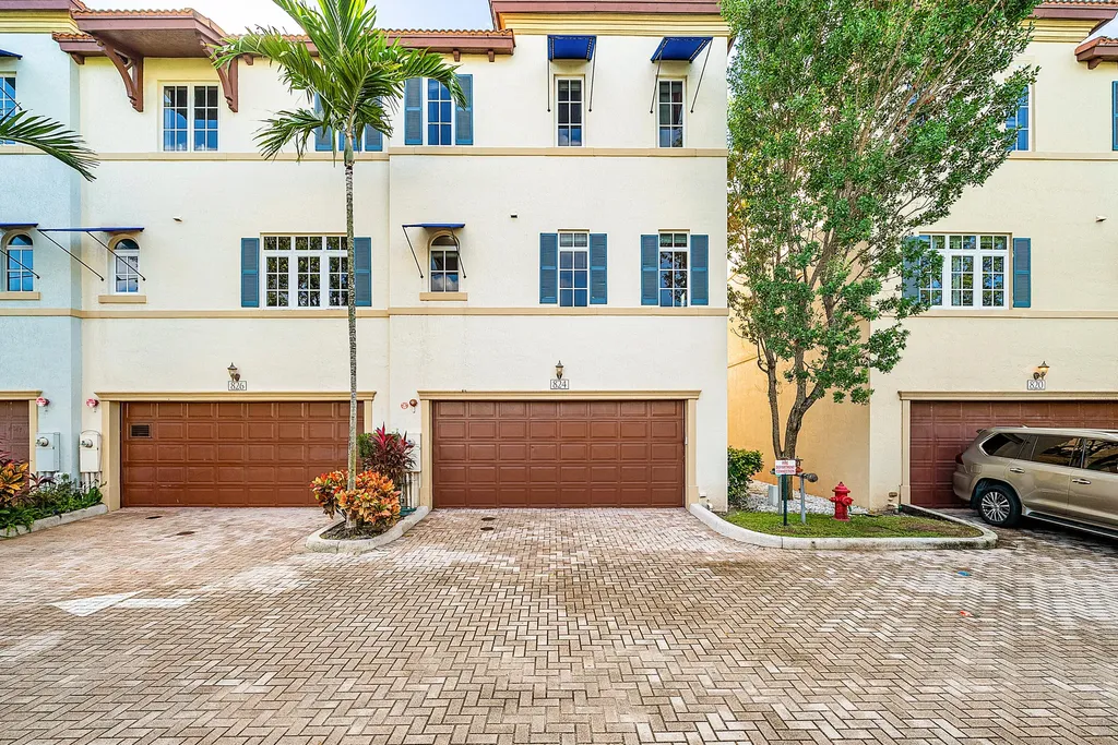 824 Virginia Garden Drive Boynton Beach FL 33435