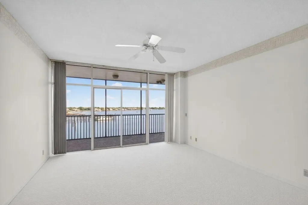 11390 Twelve Oaks Way North Palm Beach FL 33408