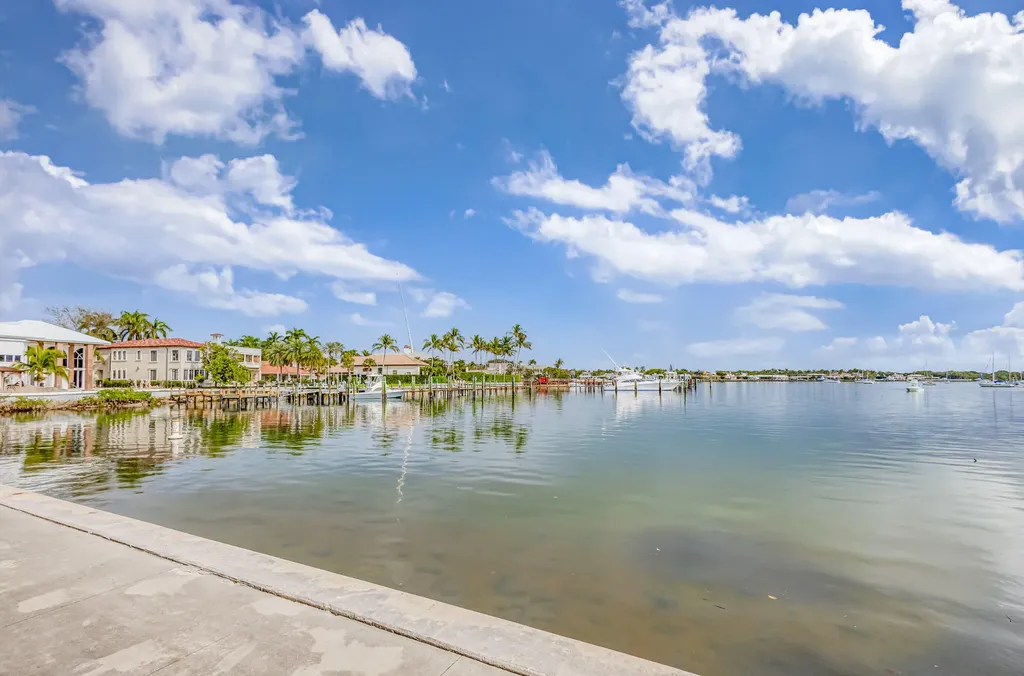 11390 Twelve Oaks Way North Palm Beach FL 33408