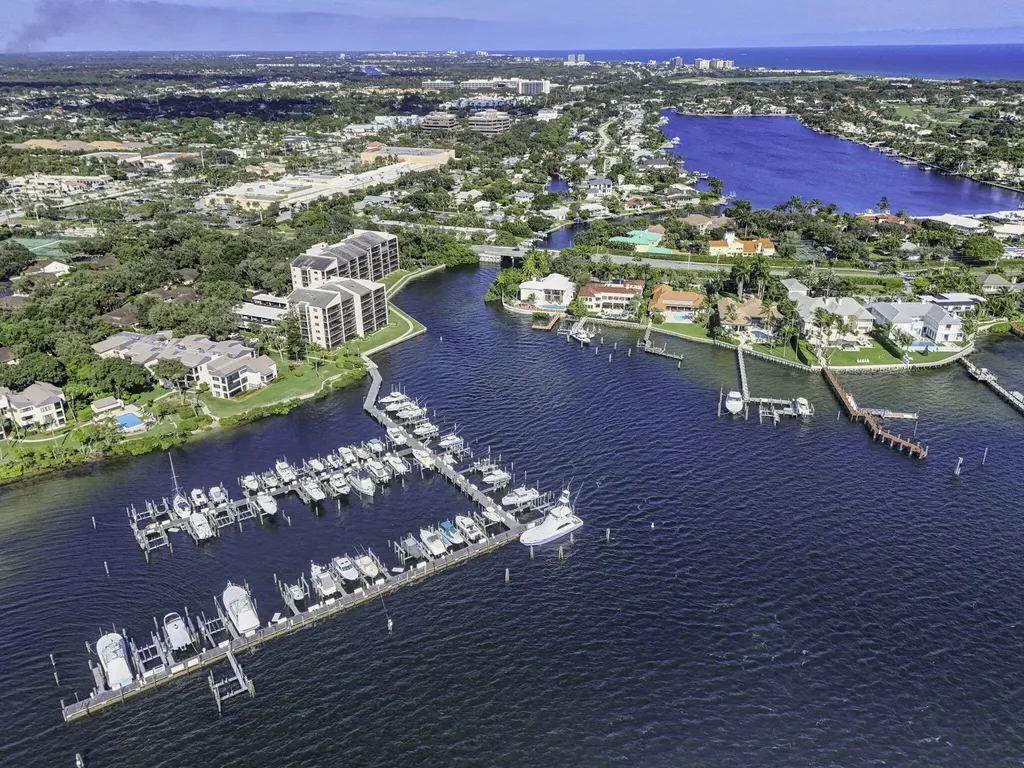 11390 Twelve Oaks Way North Palm Beach FL 33408