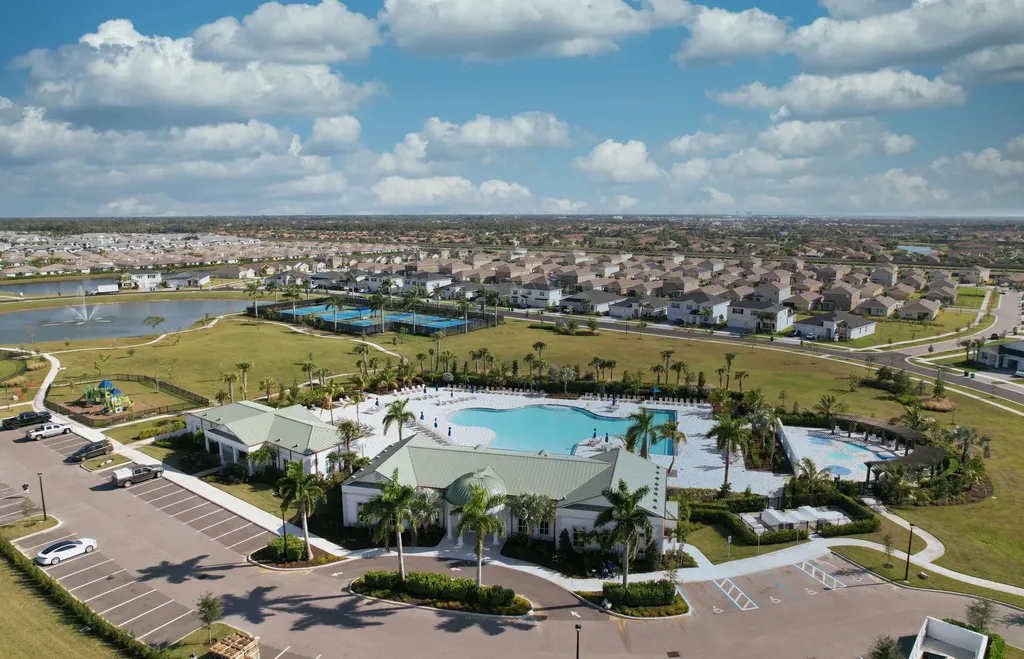 9400 SW Libertas Way Port St Lucie FL 34987