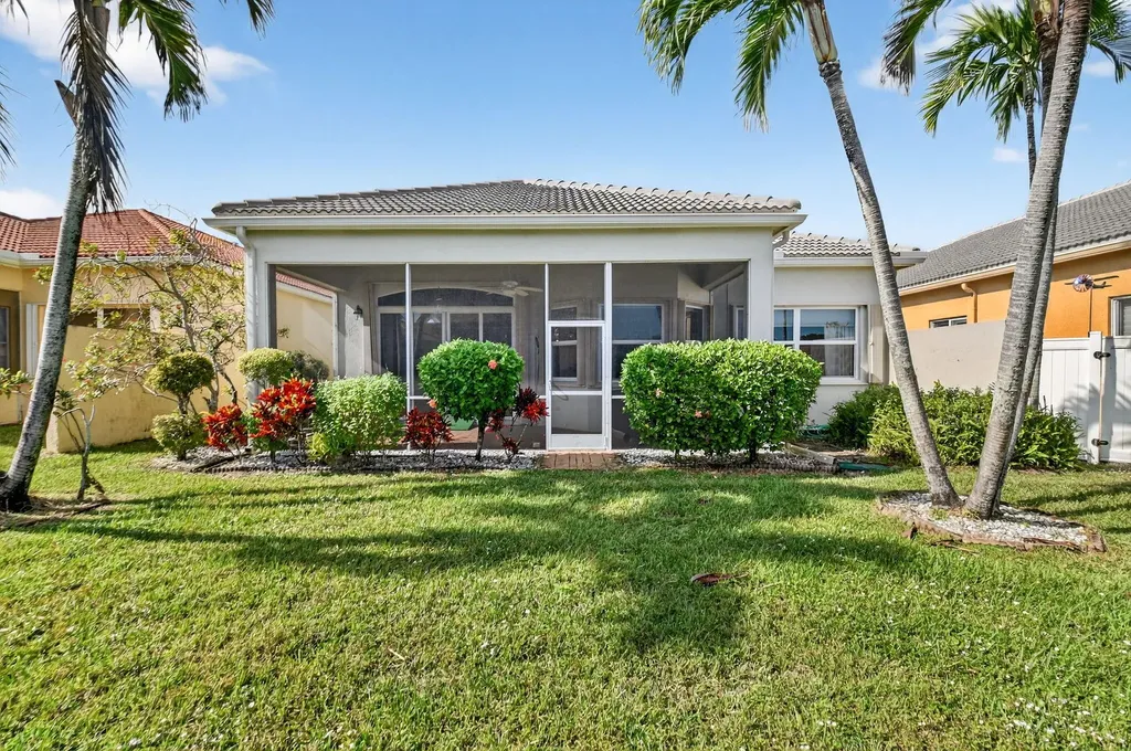 7204 Demedici Circle Delray Beach FL 33446