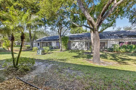 10911 Lake Front Place Boca Raton FL 33498