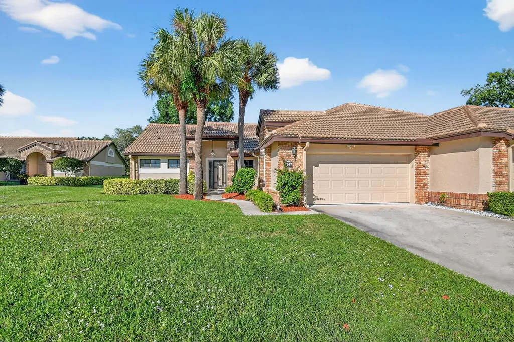 7147 Le Chalet Boulevard Boynton Beach FL 33472