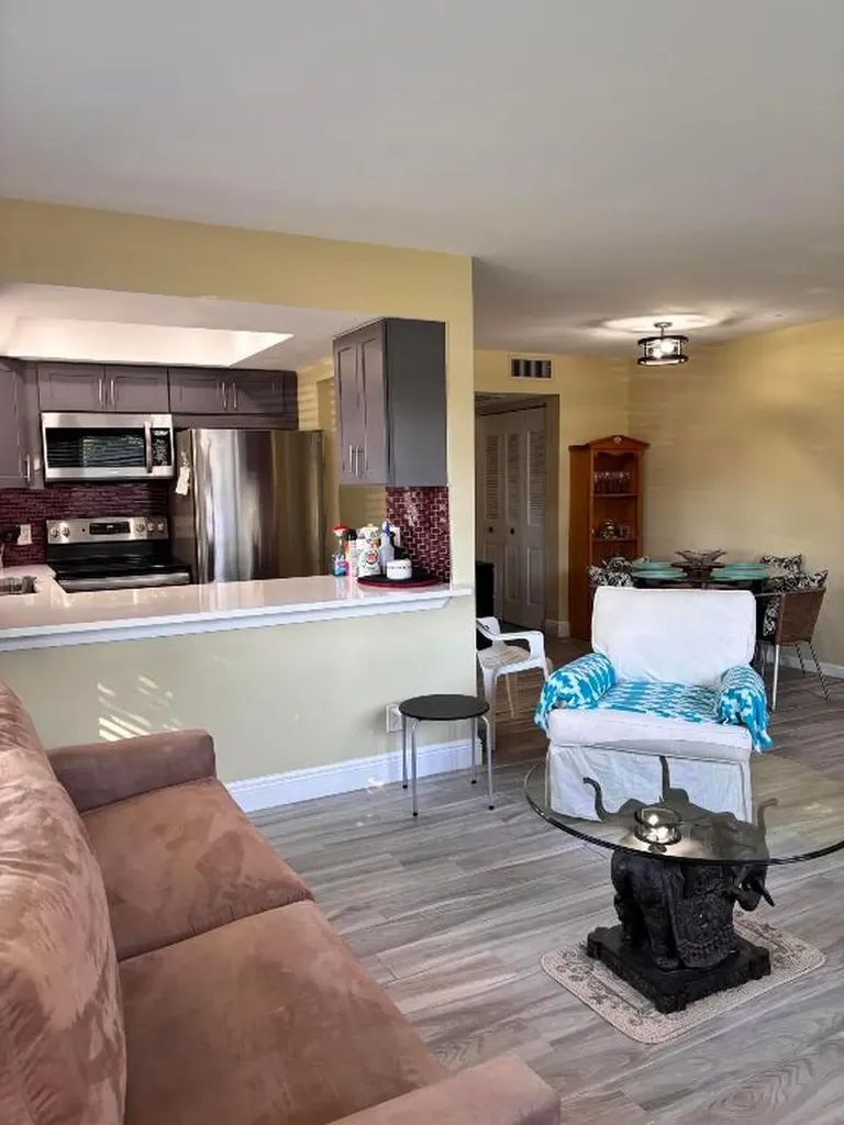 197 Sussex K West Palm Beach FL 33417
