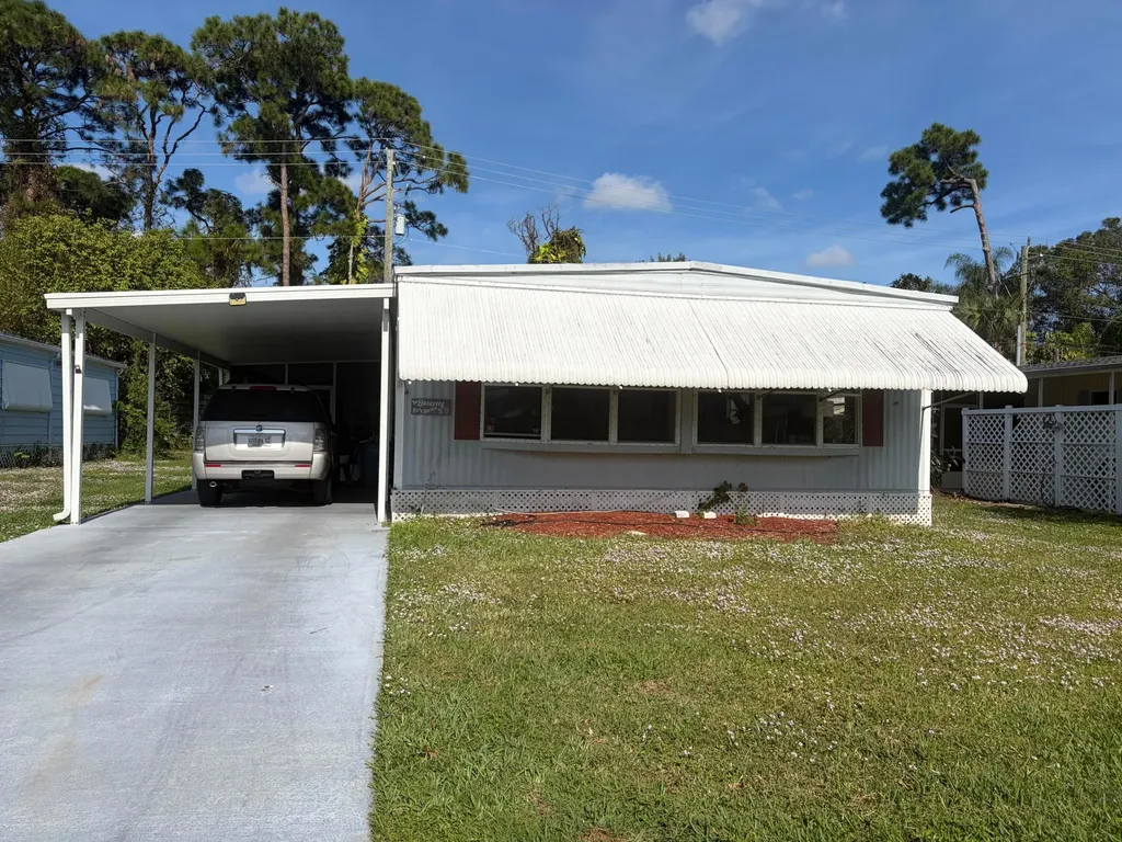 51 Camino Del Rio Port St Lucie FL 34952