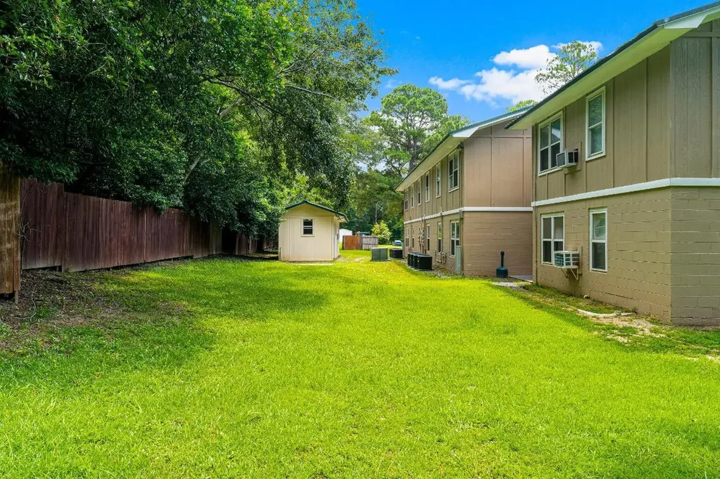 872 Deer Wood Lane Chipley FL 32428