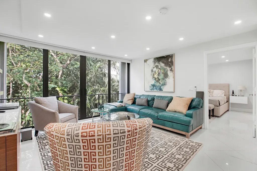 501 SW 11th Place Boca Raton FL 33432