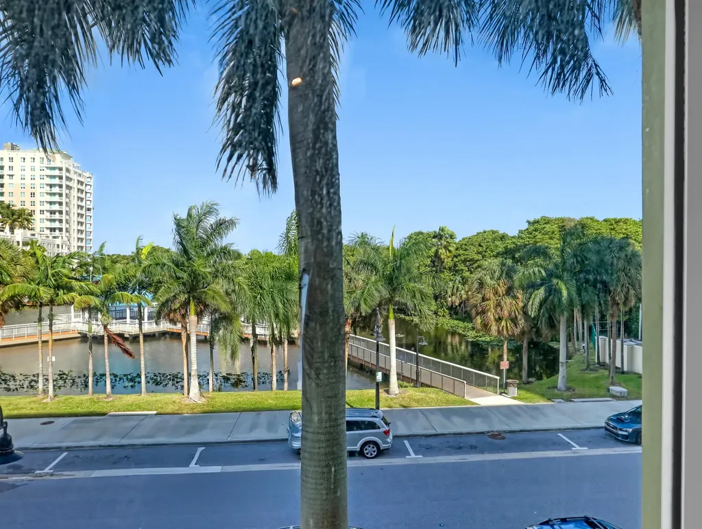 700 E Boynton Beach Boulevard Boynton Beach FL 33435