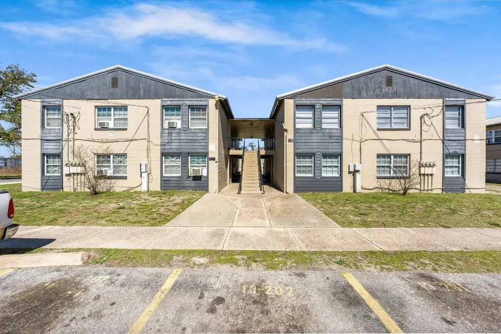 3510/ 3536 Saint John Street Panama City FL 32401