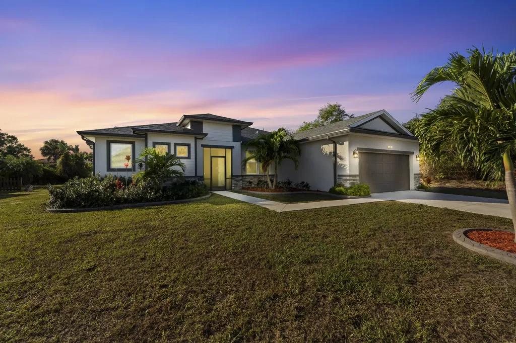 476 SW Crawfish Drive Port St Lucie FL 34953