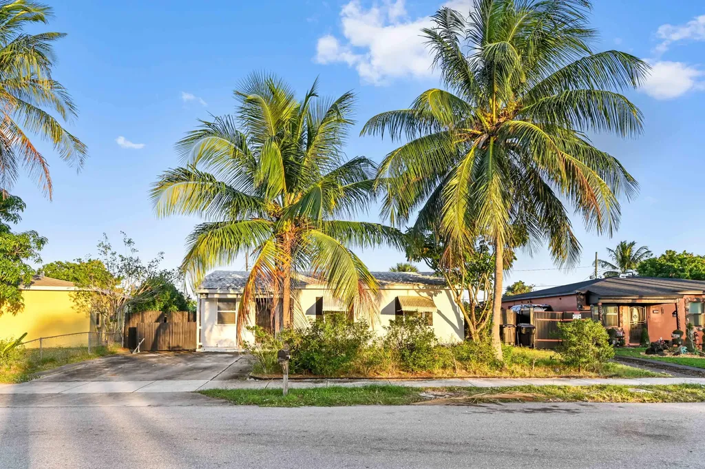 1406 S G Street Lake Worth Beach FL 33460