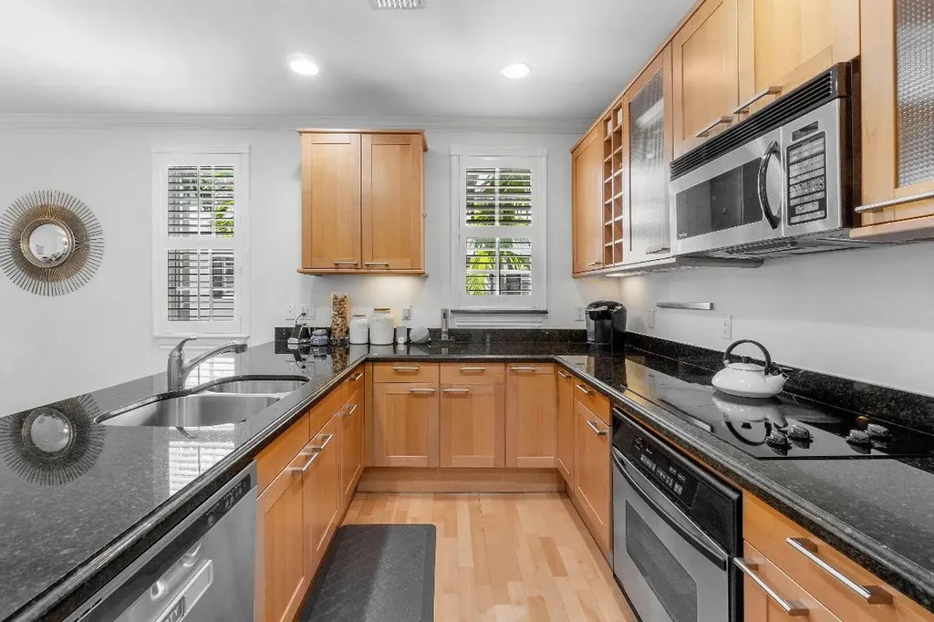 375 E Mallory Circle Delray Beach FL 33483
