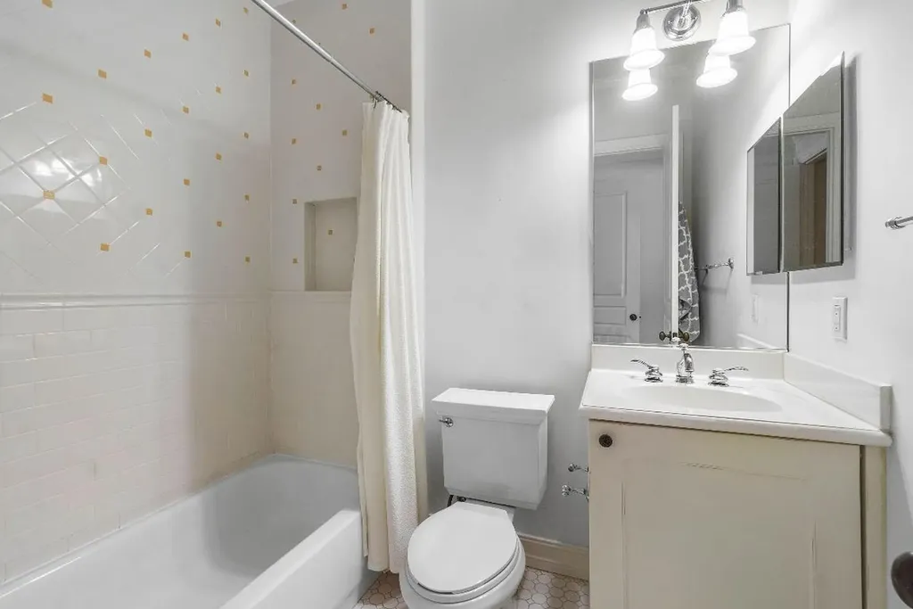 375 E Mallory Circle Delray Beach FL 33483