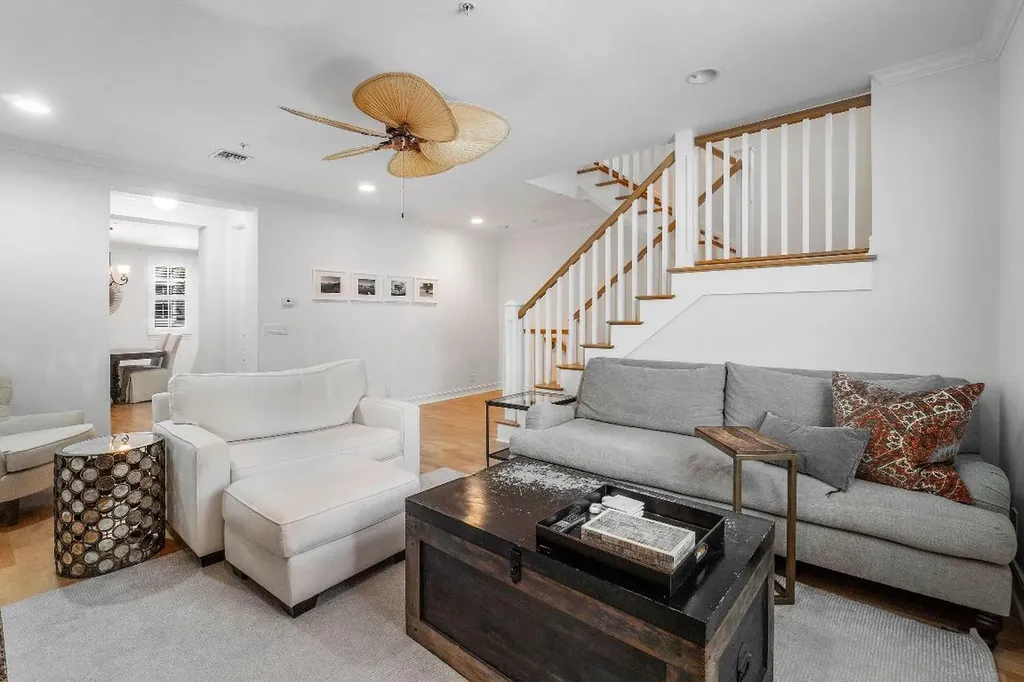 375 E Mallory Circle Delray Beach FL 33483