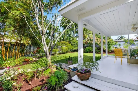 215 N Seacrest Circle Delray Beach FL 33444