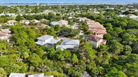 1126 NE Post Oak Way Jensen Beach FL 34957