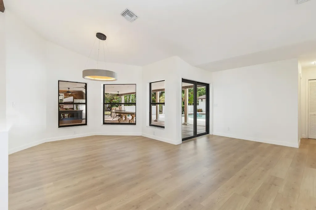 6725 Katherine Road West Palm Beach FL 33413