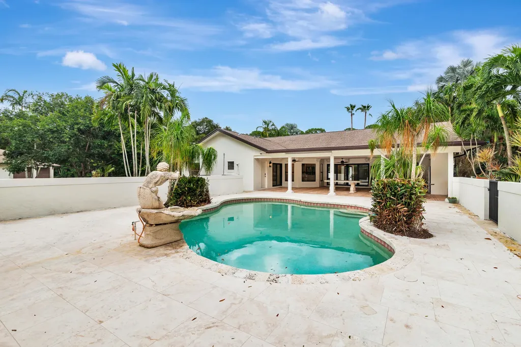 6725 Katherine Road West Palm Beach FL 33413