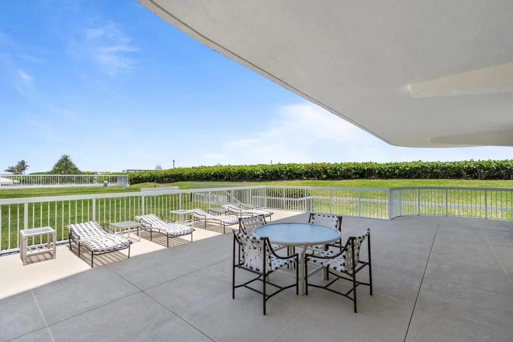 3300 S Ocean Boulevard Palm Beach FL 33480