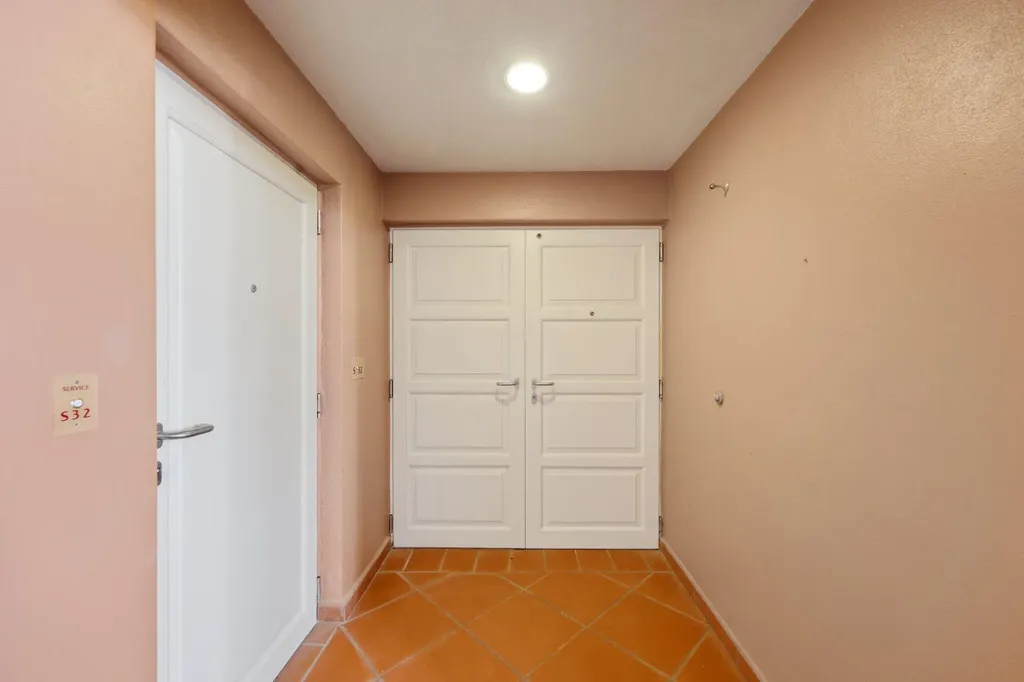 2 N Breakers Row Palm Beach FL 33480