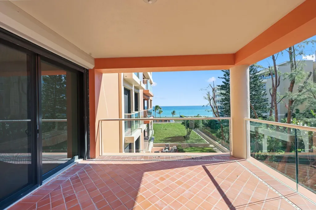 2 N Breakers Row Palm Beach FL 33480