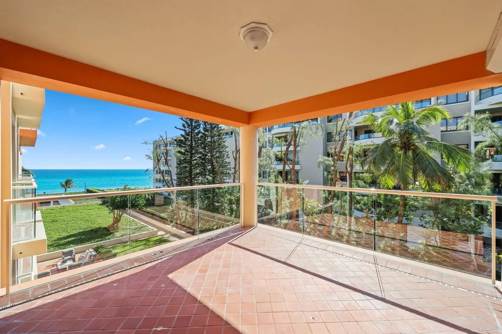 2 N Breakers Row Palm Beach FL 33480