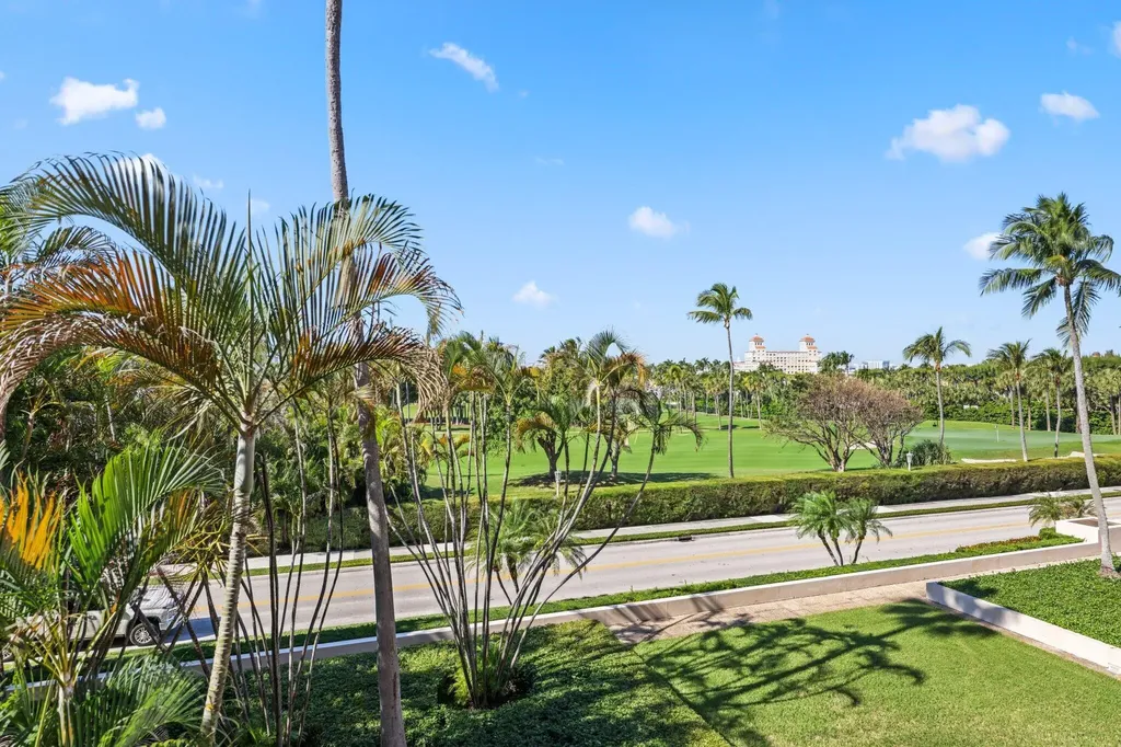 2 N Breakers Row Palm Beach FL 33480