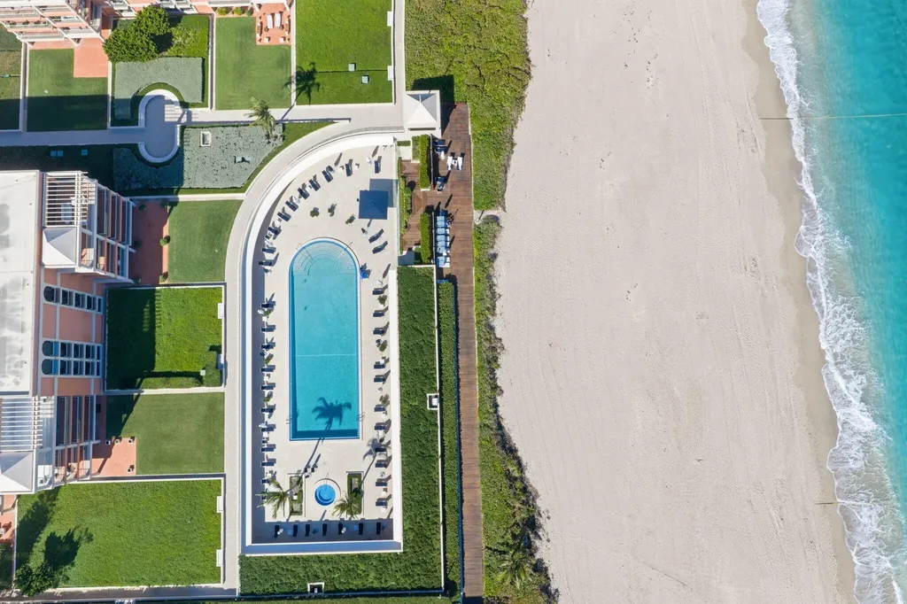 2 N Breakers Row Palm Beach FL 33480