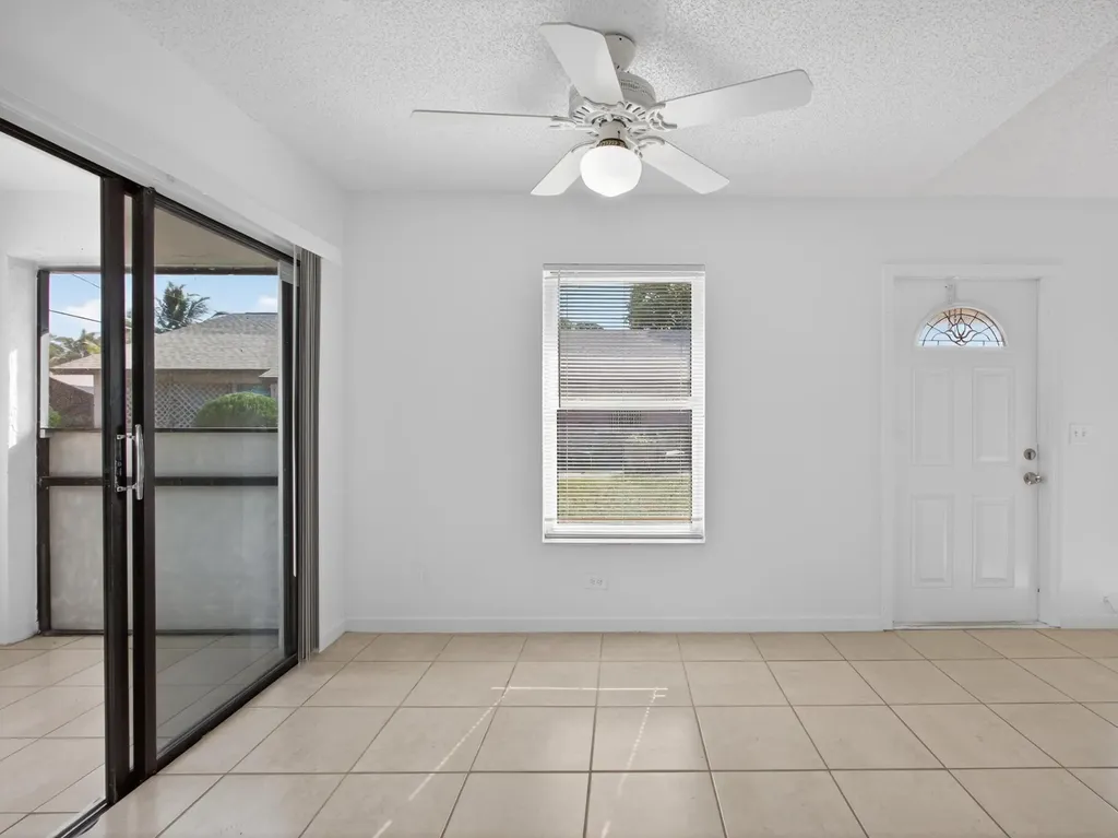 2548 Ida Way West Palm Beach FL 33415