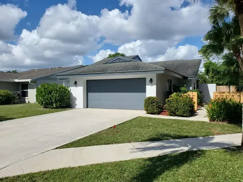 47 Baytree Circle Boynton Beach FL 33436