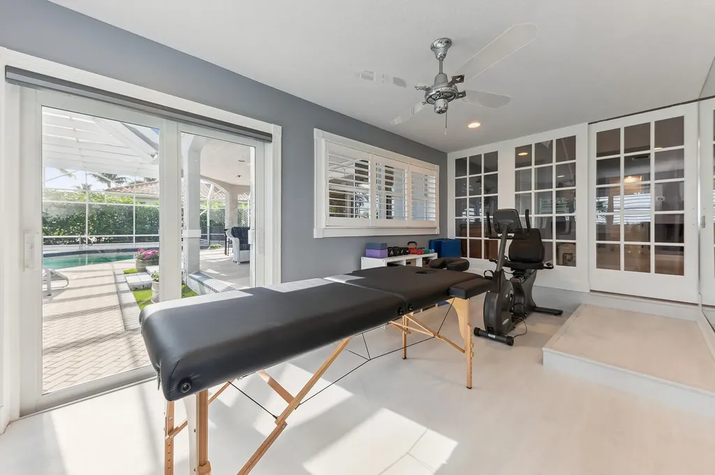 6 Cloister Circle West Palm Beach FL 33401