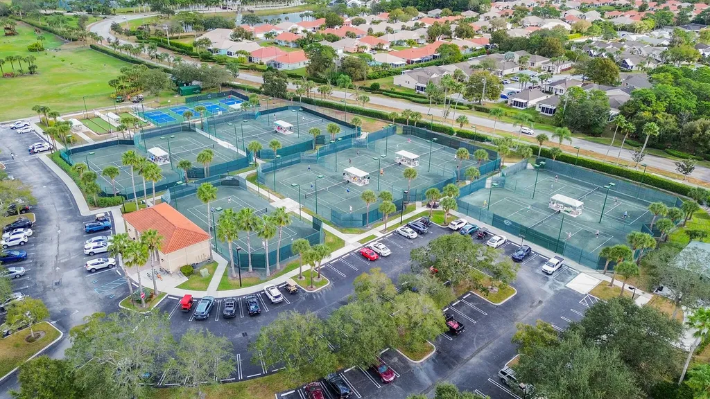 468 NW Blue Lake Drive Port St Lucie FL 34986