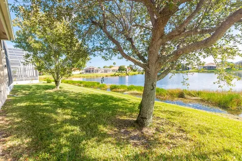 468 NW Blue Lake Drive Port St Lucie FL 34986