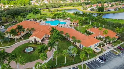 468 NW Blue Lake Drive Port St Lucie FL 34986