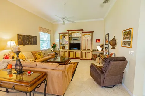 468 NW Blue Lake Drive Port St Lucie FL 34986