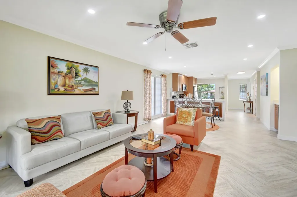 21209 Lago Circle Boca Raton FL 33433