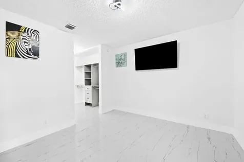 4713 NW 115th Avenue Coral Springs FL 33076