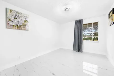 4713 NW 115th Avenue Coral Springs FL 33076