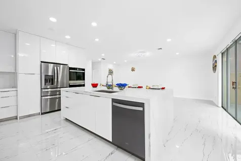 4713 NW 115th Avenue Coral Springs FL 33076