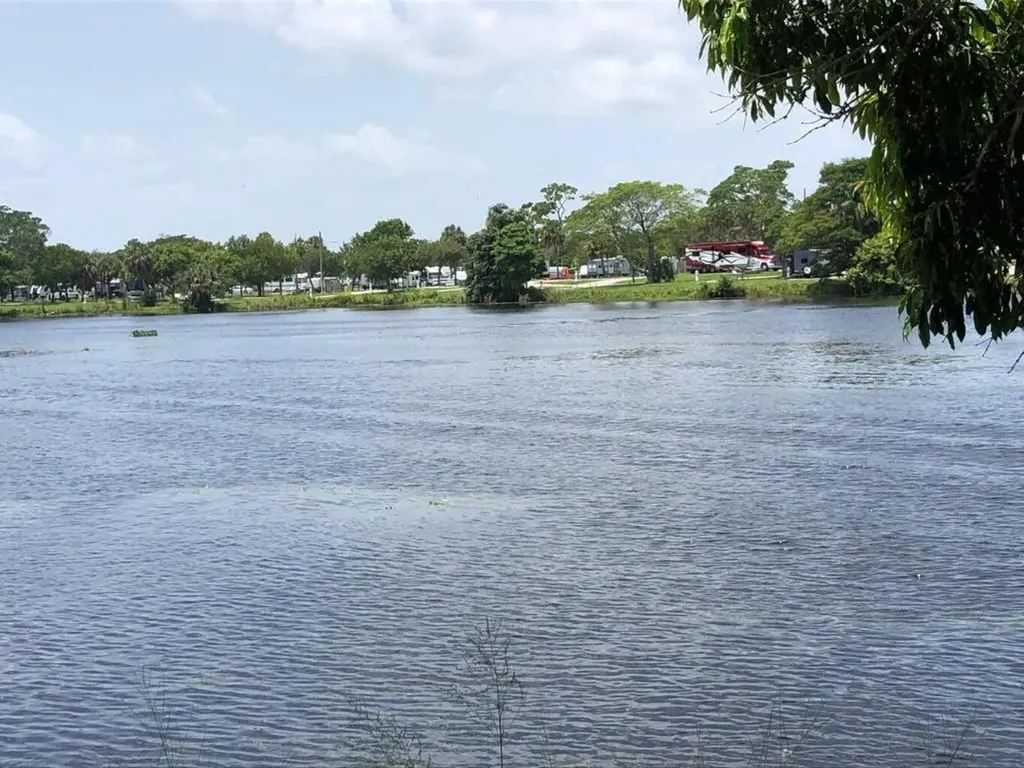 2840 Lake Osborne Drive Lake Worth FL 33461