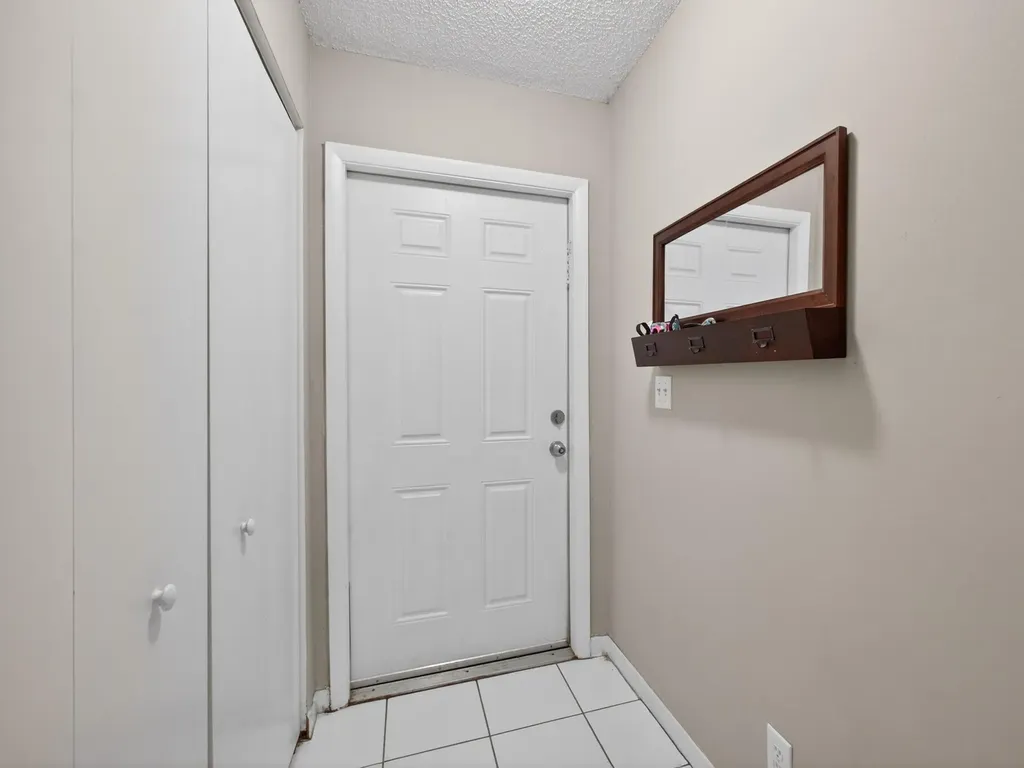 9880 Kamena Circle Boynton Beach FL 33436