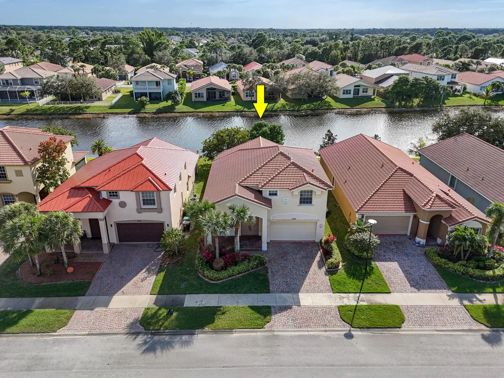 2205 SW Newport Isle Boulevard Port St Lucie FL 34953