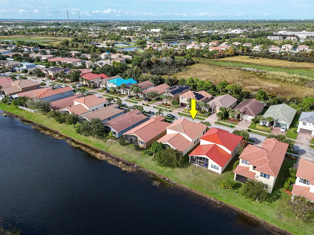 2205 SW Newport Isle Boulevard Port St Lucie FL 34953