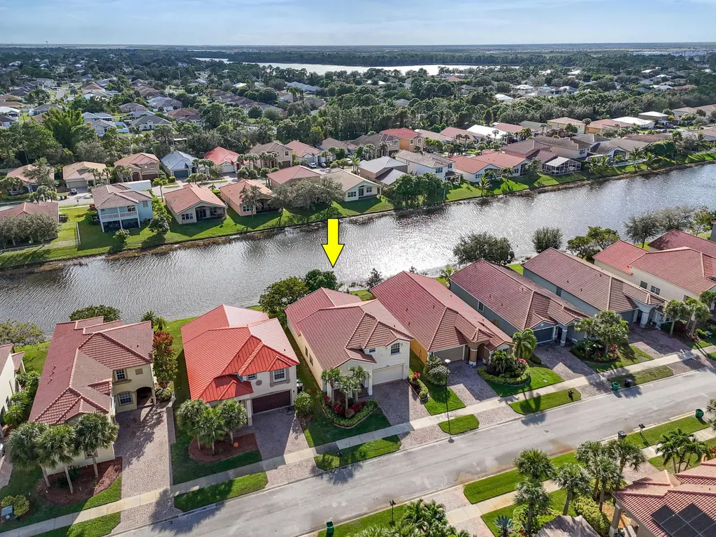 2205 SW Newport Isle Boulevard Port St Lucie FL 34953