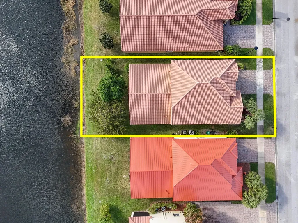 2205 SW Newport Isle Boulevard Port St Lucie FL 34953