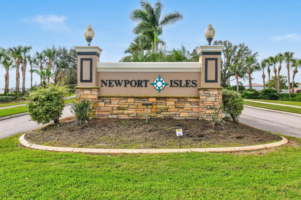 2205 SW Newport Isle Boulevard Port St Lucie FL 34953