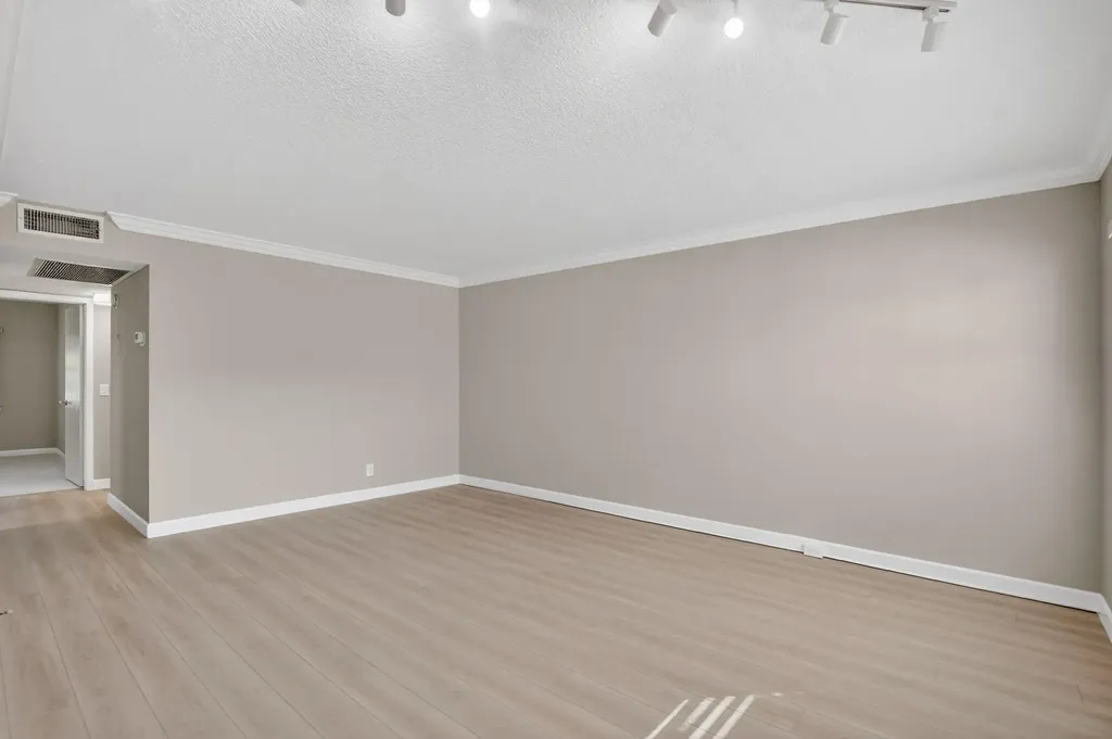 277 Brighton Boca Raton FL 33434